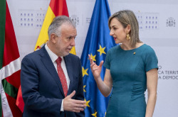 Pedro S&aacute;nchez concede a Euskadi gestionar las prestaciones no contributivas y los subsidios por desempleo para poder llegar a 2027