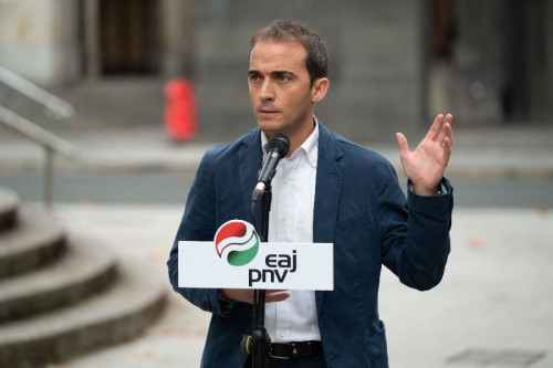 PNV ve a Sánchez "llegando al callejón sin salida" pero se sigue pensando la convocatoria de elecciones  que piden amigos y enemigos