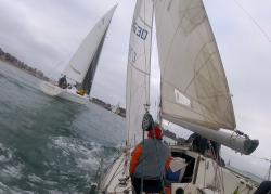 Por fin, el crucero santanderino realiz&oacute; algo parecido a un barlovento sotavento.