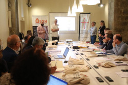 Potes acoge la Asamblea de la Federación Europea de los Caminos de Santiago, que acuerda la adhesión de Ucrania