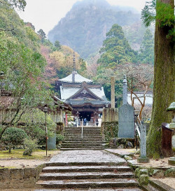 Potes acoge la presentaci&oacute;n de un libro sobre la gran peregrinaci&oacute;n budista de Jap&oacute;n