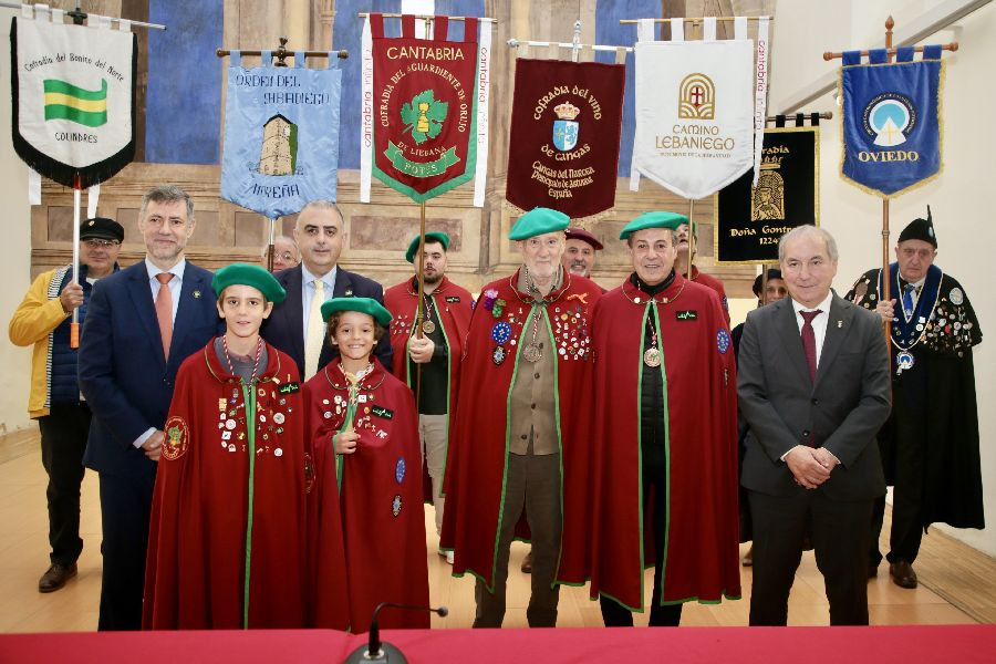 Potes recibe al periodista José Ribagorda que será proclamado Orujero Mayor de la Fiesta del Orujo