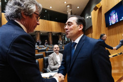 PP reprocha a Albares que explique la crisis de Ceuta por "bulos" en redes y Vox le acusa de "colaborar con la invasi&oacute;n"