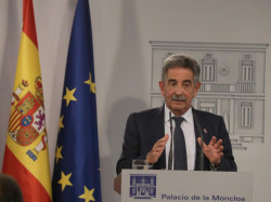 Presidente Revilla hay que dar un cambio de timón y bajar los impuestos  Por Carlos Magdalena