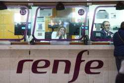 Puente, no dimite, y cesa a dos altos cargos de Renfe y Adif en Rodalies