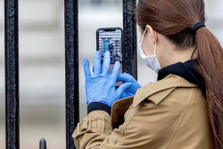 Reino Unido eleva a 35 el n&uacute;mero de fallecidos por el coronavirus