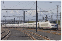 Renfe prepara una oferta para entrar en la l&iacute;nea regional entre Par&iacute;s y Lyon