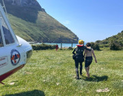  Rescatados dos menores de 13 a&ntilde;os enriscados en la playa de Sonabia