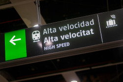 Restablecida la alta velocidad entre Barcelona y Figueres (Girona) tras incidencia en la catenaria