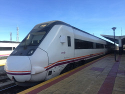 Restablecida la circulaci&oacute;n de trenes Zafra-Sevilla tras solucionar la incidencia entre Llerena y Guadalcanal