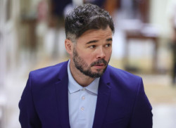 Rufi&aacute;n respeta la reedici&oacute;n de Sumar pero insiste en una alianza diferente sin renunciar a siglas ni a la independencia