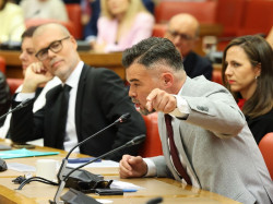 Rufi&aacute;n se disculpa por el "rid&iacute;culo" de la izquierda y pide el voto "aunque sea desilusionado o cabreado" el 29N