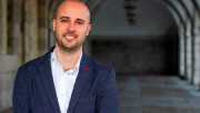 Ruiz Salm&oacute;n ve posibilidades de que IU-Podemos entre en el Parlamento y que otras formaciones concurran en la coalici&oacute;n