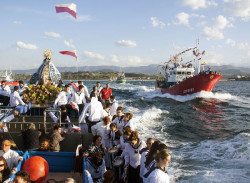 San Vicente inicia las actividades de La Fol&iacute;a con un taller para elaborar un cuadro de la Virgen de la Barquera