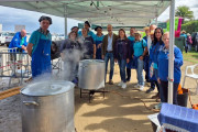  San Vicente reparte 5.000 raciones de `sorropot&uacute;n` por las fiestas de La Barquera y El Mozuco
