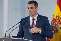 Sánchez anuncia la `jubilación activa mejorada` de profesionales sanitarios para reforzar la Atención Primaria