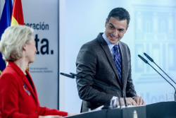S&aacute;nchez despu&eacute;s de montar una regularizaci&oacute;n a espaldas de Europa se queja de la reacci&oacute;n de las naciones 