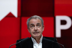 S&aacute;nchez dice que seguir&aacute; contando con Zapatero "el joyas" en la pr&oacute;xima campa&ntilde;a electoral 