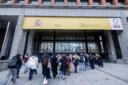 Sanchez manda  crear una Mesa de an&aacute;lisis para vigilar la aplicaci&oacute;n del decreto de sanidad universal a migrantes irregulares