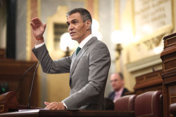 S&aacute;nchez sigue con la intoxicaci&oacute;n en el Congreso cuando deber&iacute;a convocar elecciones