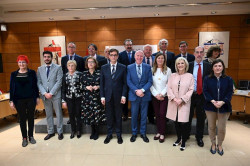 Sanidad y CCAA acuerdan que los casos leves de coronavirus se sigan en casa y hacer pruebas a enfermos de neumon&iacute;a