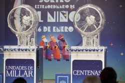 Sanl&uacute;car, Jerez, Algeciras y C&aacute;diz reparten el primer premio de `El Ni&ntilde;o`: "Estamos que no nos lo creemos"