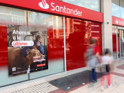 Santander ralentiza su programa de recompra de acciones y suma apenas 6.000 t&iacute;tulos en la &uacute;ltima semana