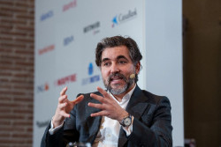Santander rebaja las comisiones de Bolsa y equipara mercados nacionales y extranjeros