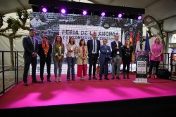 Santoña inaugura su Feria de la Anchoa poniendo en valor el trabajo del sector conservero