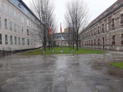 Se enfrentan a nueve meses de cárcel por falsificar un documento de préstamo de 1.000 euros para intentar estafar