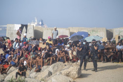 Sigue eldesconcierto del gobierno sobre cuantos invadieron Ceuta, cuantos se marcharon y cuantos quedan 