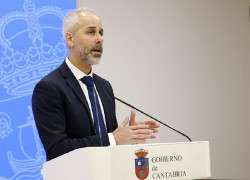 Silva acusa a PRC, PSOE y Junta de Personal de intentar crear "un relato falso" de recortes educativos