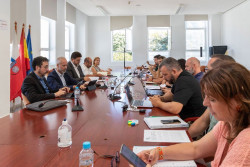 Silva avanza que habr&aacute; nuevas negociaciones con los docentes "en pr&oacute;ximos d&iacute;as", pero no sobre la adecuaci&oacute;n salarial