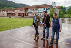 Silva se compromete a buscar f&oacute;rmulas administrativas para garantizar el proyecto educativo `El valle de los inventos`