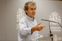 Sim&oacute;n "mete miedo" para que no se hagan test por ver a familiares cuando la OMS prev&eacute; ya hospitales de refugio para asintom&aacute;ticos