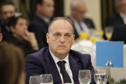 Tebas dice: "No procede que el presidente del Real Madrid se queje al de la Federación, no es el camino"