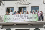 Torrelavega conmemora el D&iacute;a Mundial del Alzheimer y muestra su apoyo a las personas afectadas y sus familias