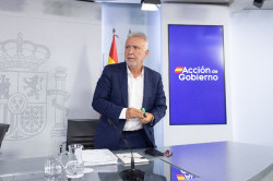 Torres, en el punto de mira de la UCO, asegura que est&aacute;n activados "todos los mecanismos" de atenci&oacute;n a los menores marroqu&iacute;es en Ceuta 