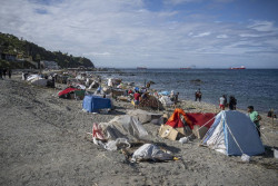Torres presiona a Ceuta para obtener espacios para los invasores que deb&iacute;a enviar a Marruecos, su pa&iacute;s