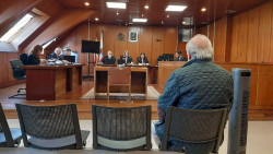 Un año y tres meses por llevarse un retablo barroco del palacio del que fue desahuciado en Hoznayo