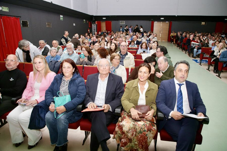 Un centenar de personas asisten a la apertura del XVI Festival de Cine de Pi&eacute;lagos