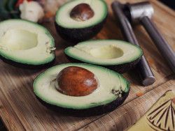 Un estudio asocia el consumo de dos porciones de aguacate a la semana con menor riesgo de enfermedad cardiovascular