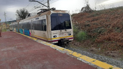 Un fallo en un tren Santander-Puente San Miguel obliga a evacuar a los viajeros en Cazoña