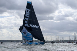 Una espectacular colisi&oacute;n env&iacute;a dos barcos de vuelta a Kiel en el inicio de The Ocean Race Europe