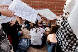 Universitarios critican que miles de jóvenes con "expedientes brillantes" se han quedado sin plaza en la carrera