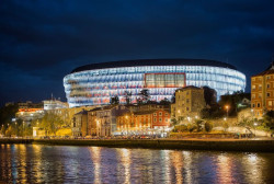 Unos 3.000 aficionados ingleses llegan a Santander en m&aacute;s de 48 vuelos para la final de la Europa League