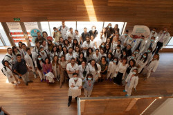 Valdecilla da la bienvenida a los 101 m&eacute;dicos residentes que inician su formaci&oacute;n especializada
