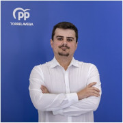 $posts[$i]->TITULO