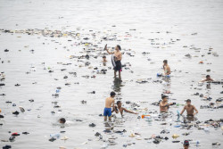 Vivas afirma que est&aacute;n atendiendo a 1.100 menores migrantes en Ceuta y realizando traslados a la Pen&iacute;nsula