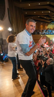 Votar a S&aacute;nchez es votar a Bildu.     Carlos Magdalena